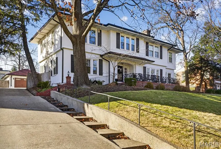 443 Sherwood Drive, Webster Groves, MO 63119 - Image #3