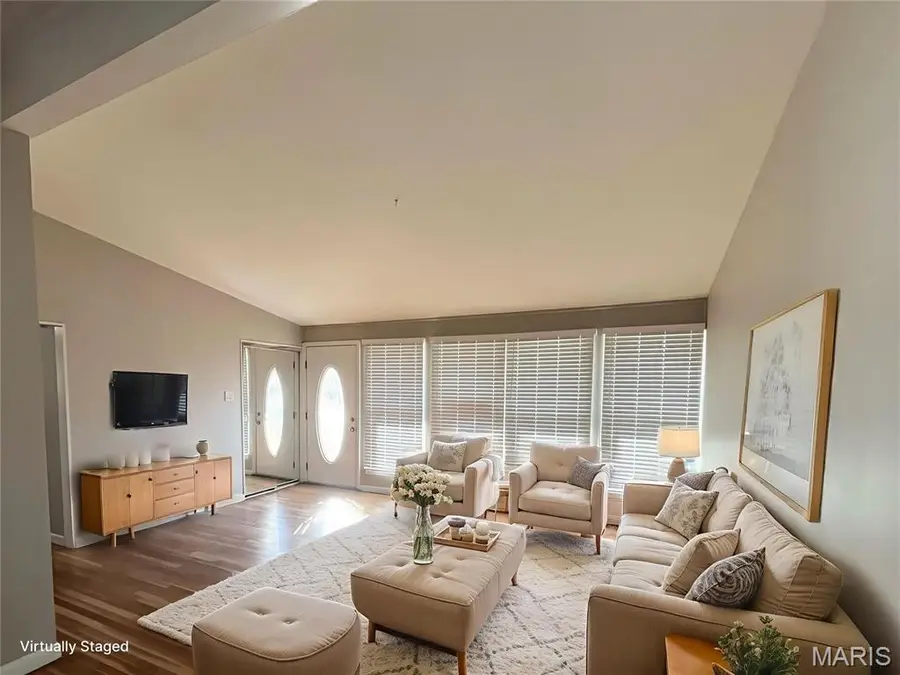 10700 Hallstead Drive, Saint Louis, MO 63136 - Image #3