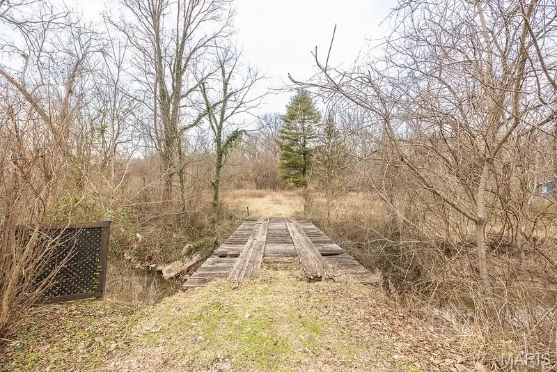 1078 E Ofallon Drive, Caseyville Township, IL 62232 - Image #3