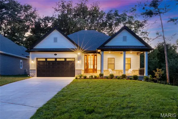 439 Landscape Court, Webster Groves, MO 63119