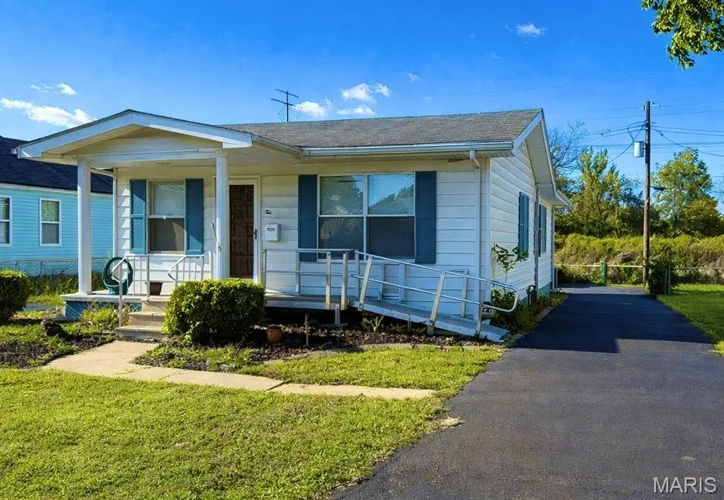 10 Denovion Court, Cahokia, IL 62206 - Image #1