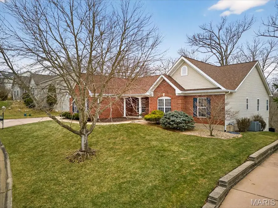 1304 Kiefer Bluffs Drive, Ballwin, MO 63021 - Image #3