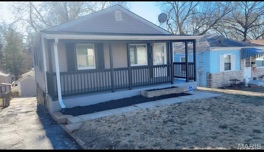 138 Elkan Avenue, Ferguson, MO 63135 - Image #2