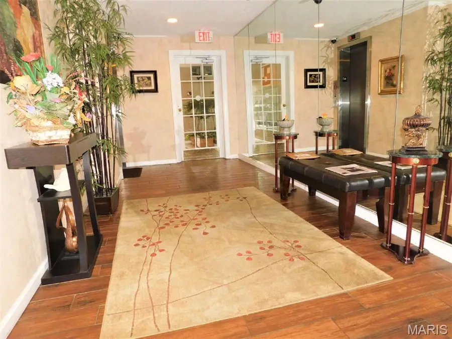 14471 Bantry Lane #11, Chesterfield, MO 63017 - Image #2