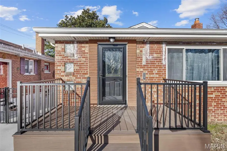 5619 Arendes Drive, Saint Louis, MO 63116 - Image #3