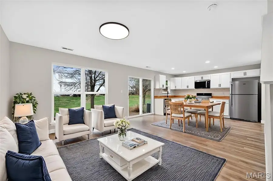 204 Waterside Crossing Court, Saint Peters, MO 63376 - Image #3