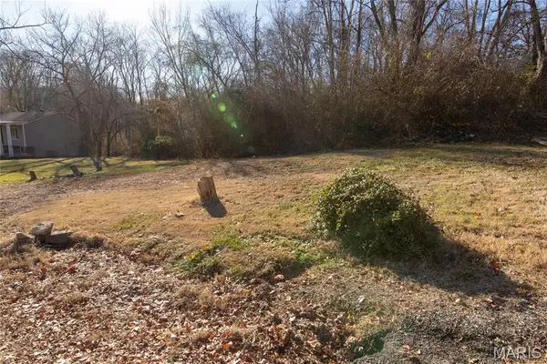 29 Highwood Drive, Belleville, IL 62223