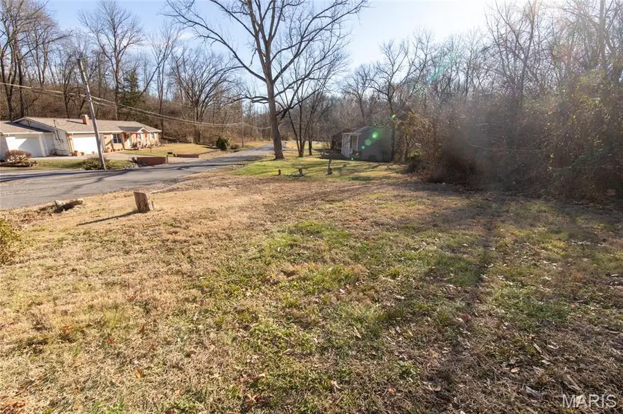 29 Highwood Drive, Belleville, IL 62223 - #2