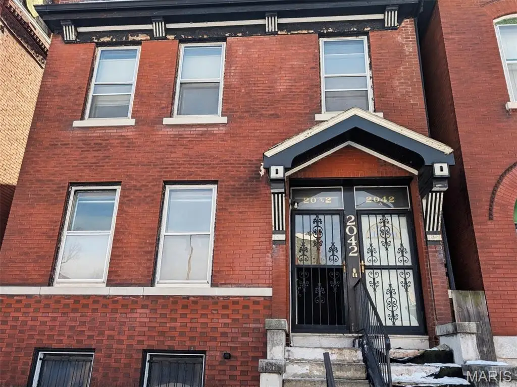 2042 E Adelaide Avenue, Saint Louis, MO 63107 - #1
