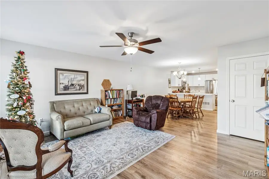 5099 Barter Street, Saint Charles, MO 63301 - Image #2