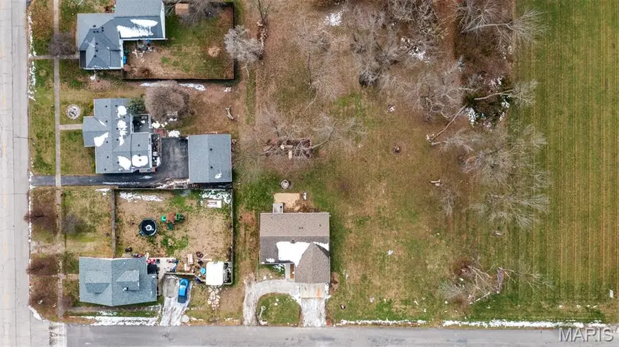 102 W Water Street, Litchfield, IL 62056 - #3