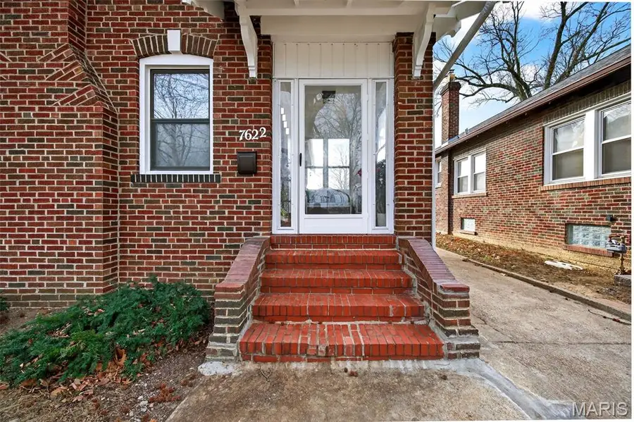 7622 Springdale Drive, Pasadena Park, MO 63121 - Image #3