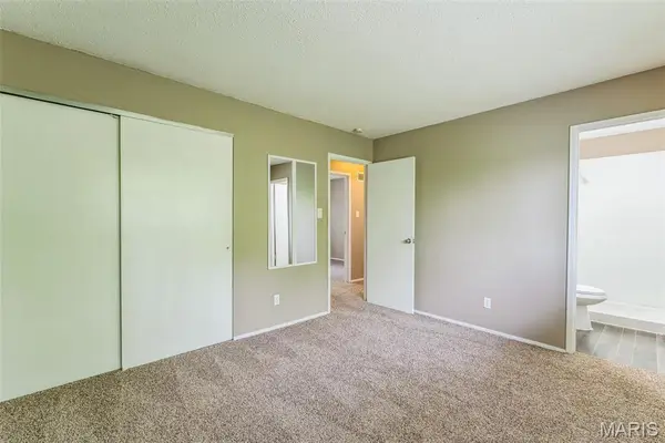 6250 Pennyrich Court, Florissant, MO 63033