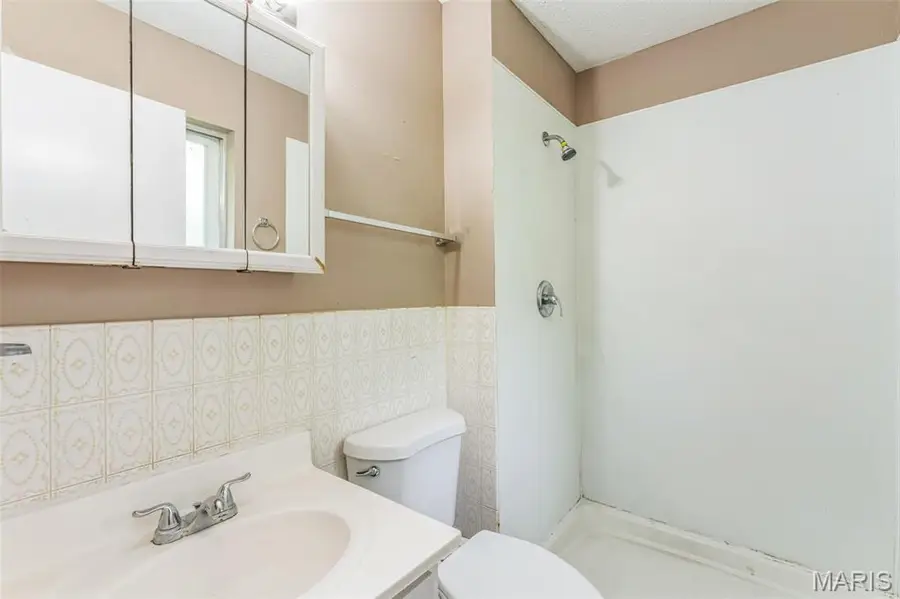 6250 Pennyrich Court, Florissant, MO 63033 - #2