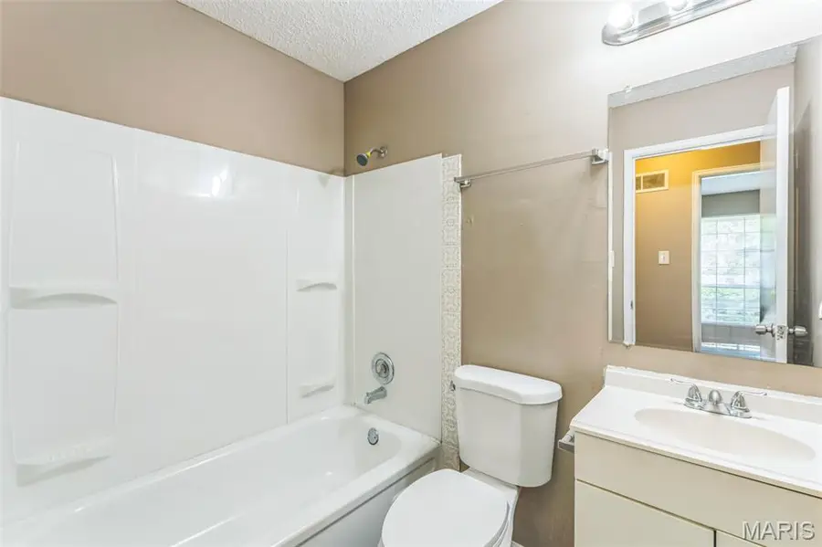 6250 Pennyrich Court, Florissant, MO 63033 - #3