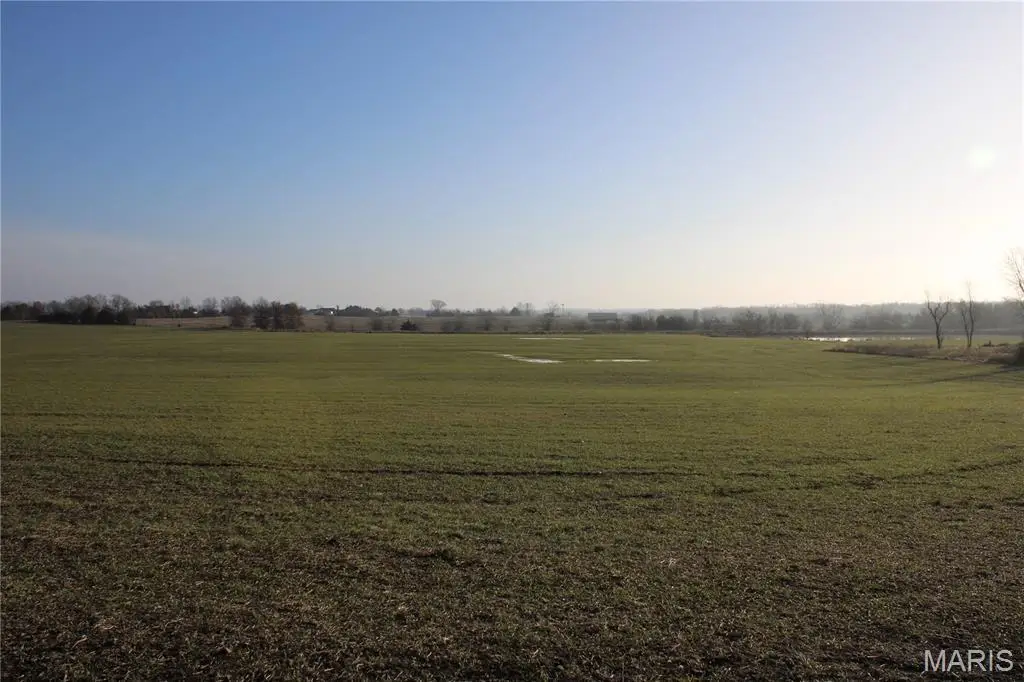 5 Sharps Pl, Perry, MO 63462 - Image #1