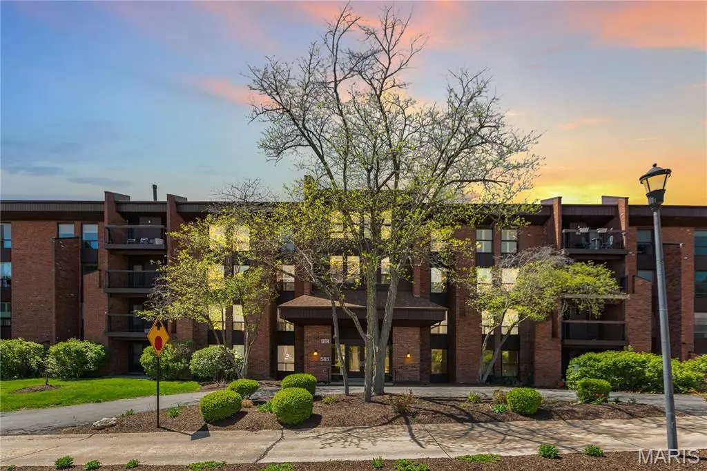 585 Coeur De Royale Drive #206, Creve Coeur, MO 63141 - #1