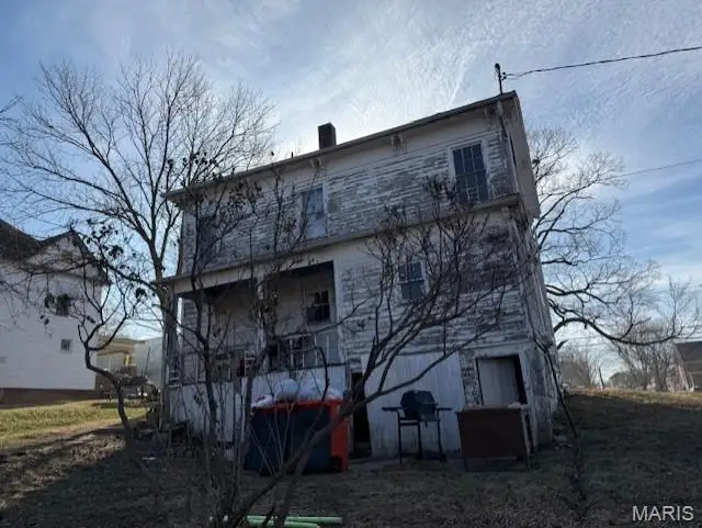 329 W Randolph Street, Vandalia, IL 62471 - Image #2