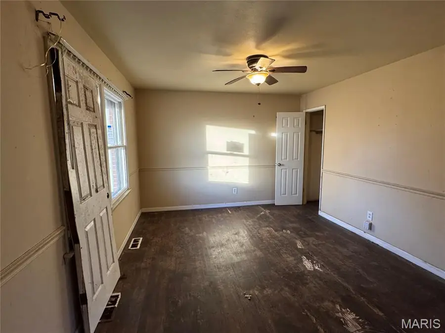 10418 Quaker Drive, Saint Louis, MO 63136 - Image #2