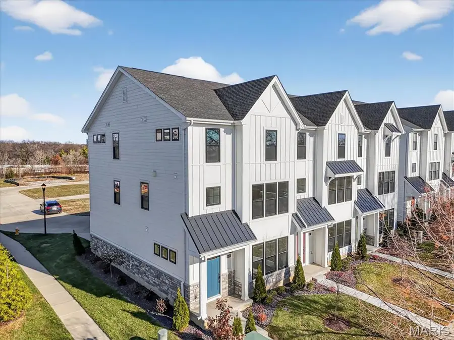 8979 Eager Road, Clayton Township, MO 63144 - Image #3