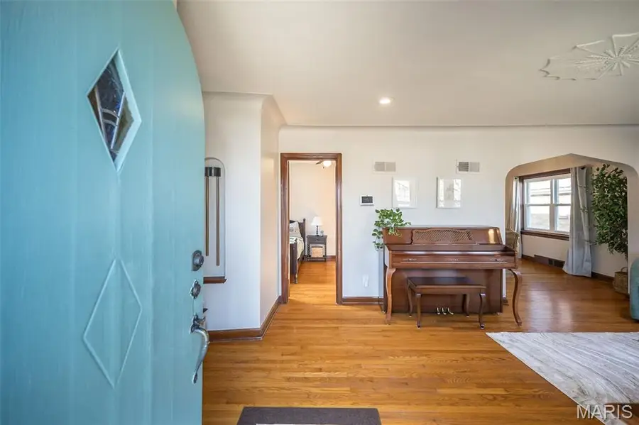 3915 Prather Avenue, Saint Louis, MO 63109 - Image #3