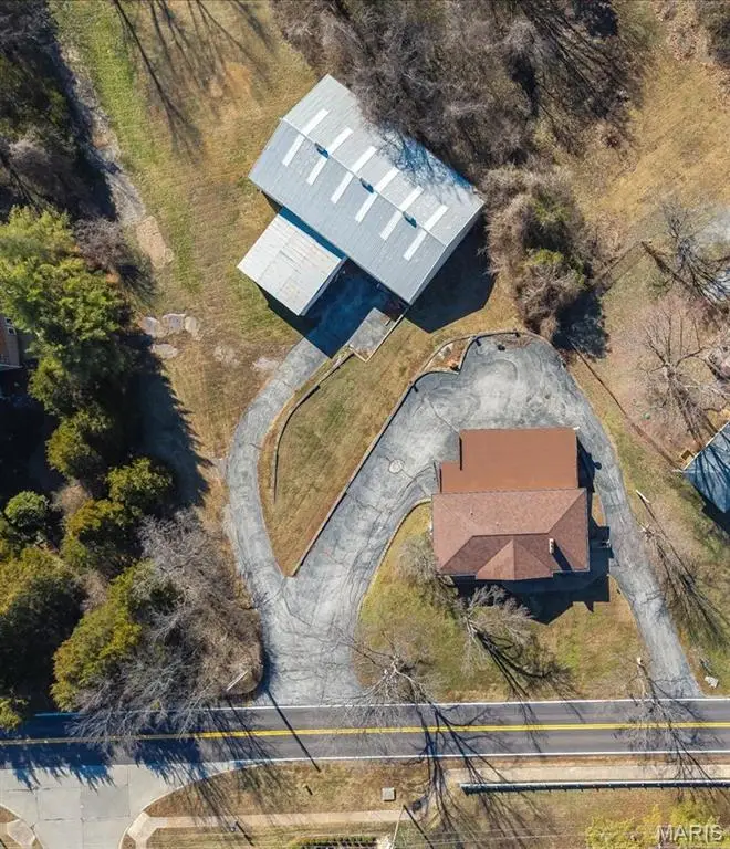 2948 Erb Road, Saint Louis, MO 63129 - Image #1