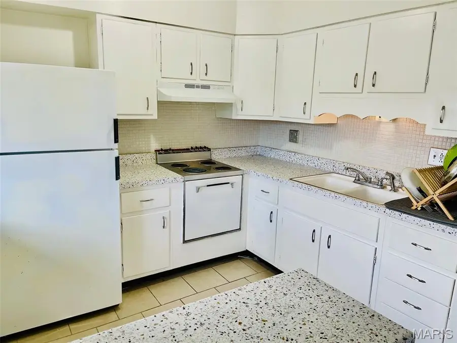 7497 Hazelcrest Drive #G, Hazelwood, MO 63042 - Image #2