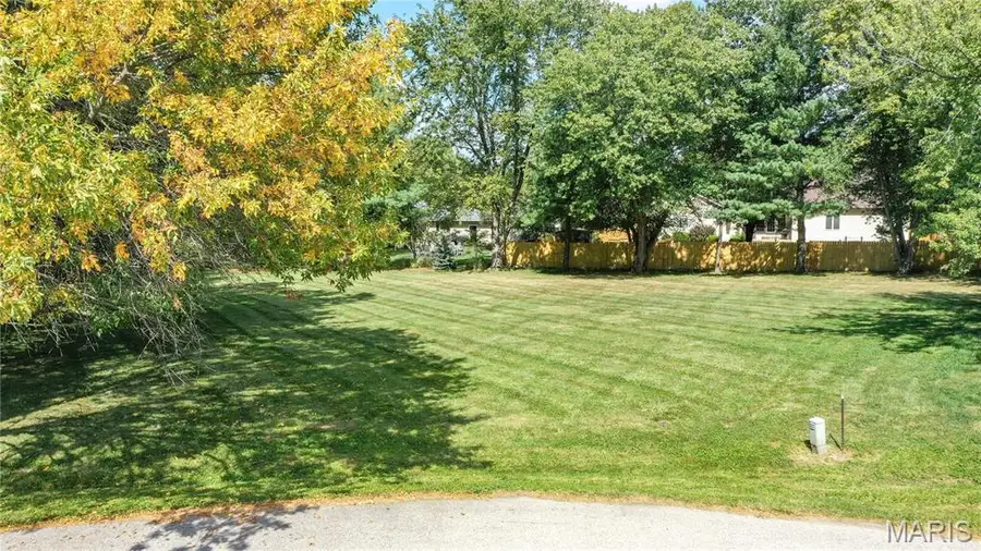 32 Sugarwood Court, Jerseyville, IL 62052 - #3