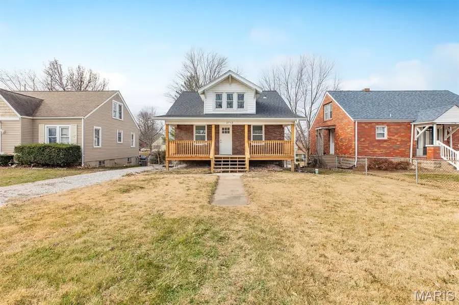 2712 Gerson Avenue, Godfrey, IL 62035 - #2