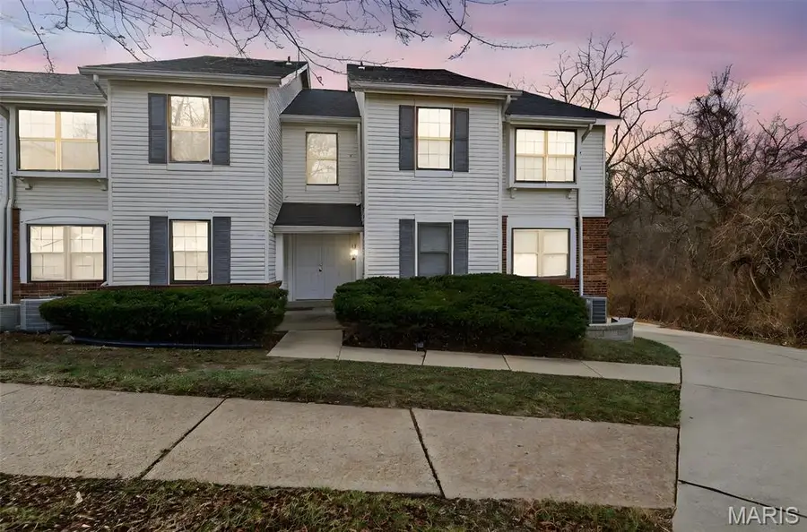 6458 White Cap Lane #B, Saint Louis, MO 63033 - Image #2