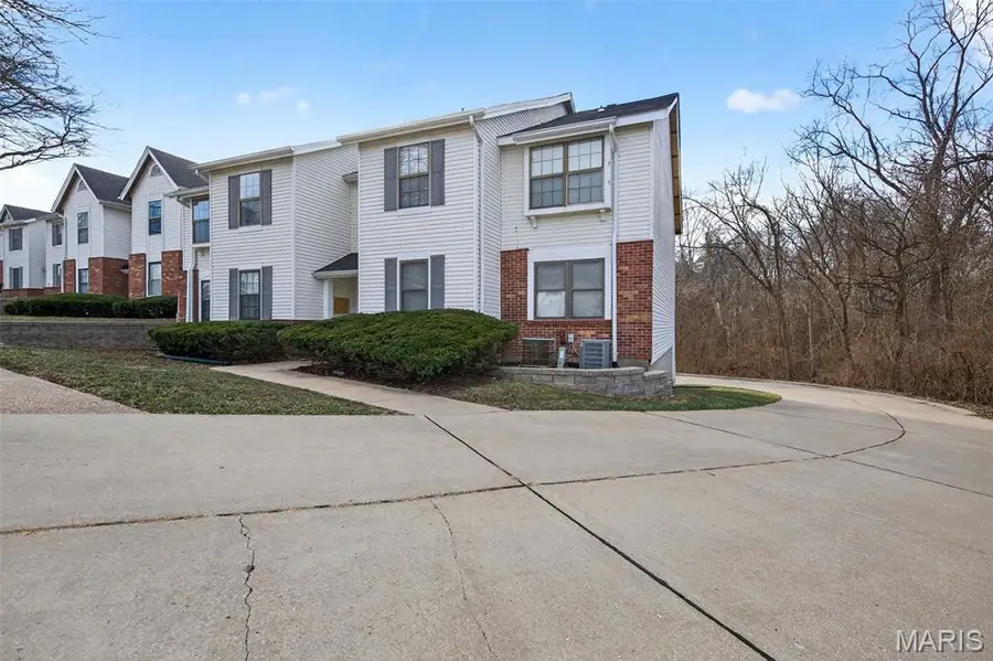 6458 White Cap Lane #B, Saint Louis, MO 63033 - Image #3