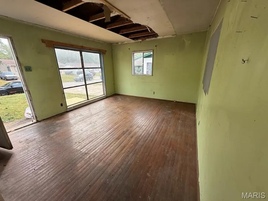 10517 Lord Drive, Castle Point, MO 63136 - Image #2