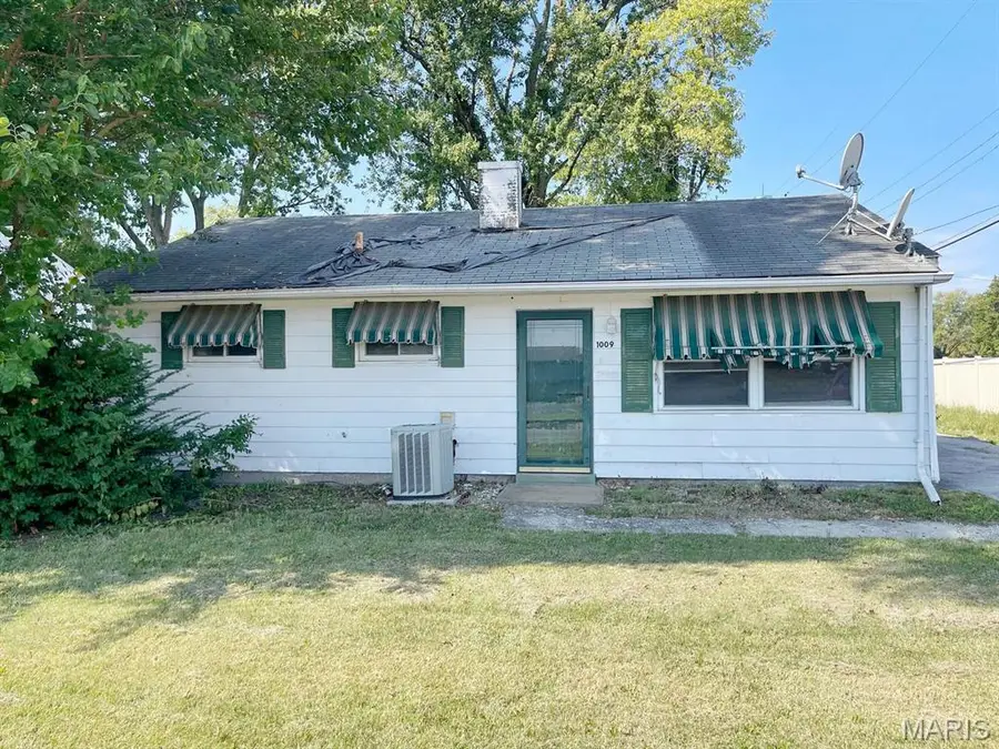 1009 Royal Heights Road, Belleville, IL 62226 - Image #2