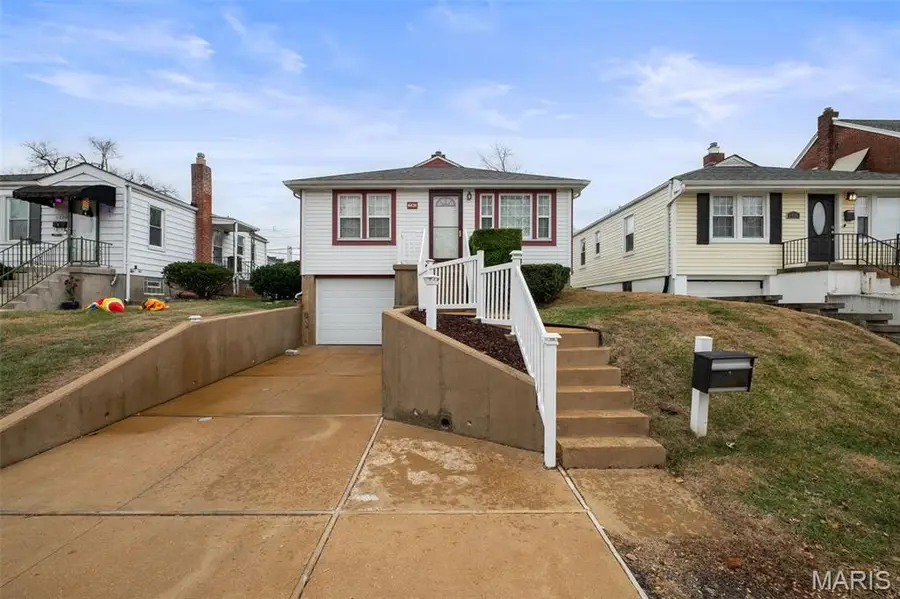 6424 Judson Avenue, Affton, MO 63123 - Image #3