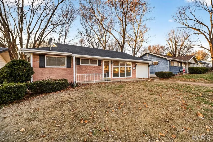 1865 Clover Lane, Florissant, MO 63031 - Image #2