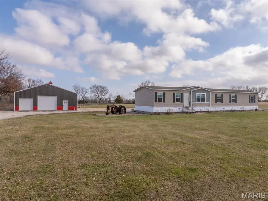 110 Schupmann Drive, Troy, MO 63379 - Image #2