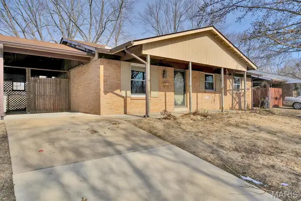 2145 Kingsford Drive, Florissant, MO 63031