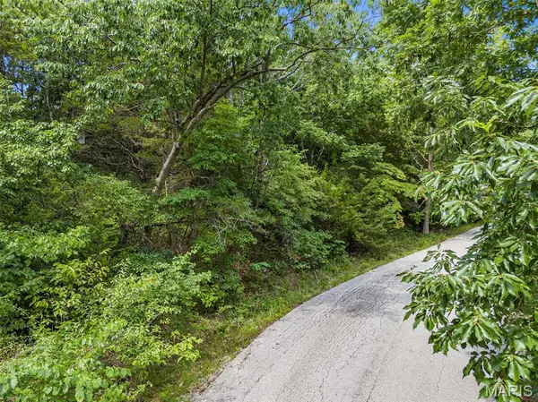 1 Rhett Butler Drive, Hillsboro, MO 63050