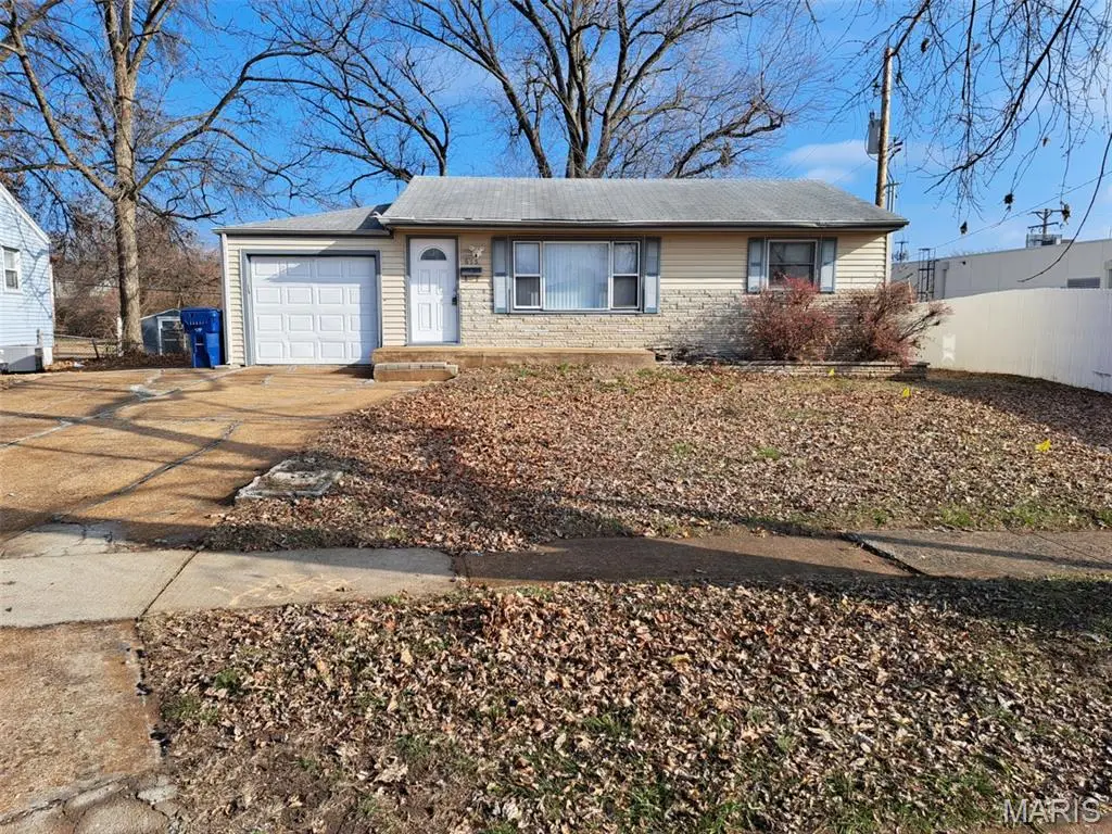 615 Florland Drive, Florissant, MO 63031 - Image #1