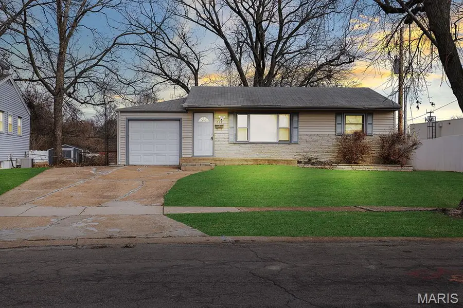 615 Florland Drive, Florissant, MO 63031 - #3