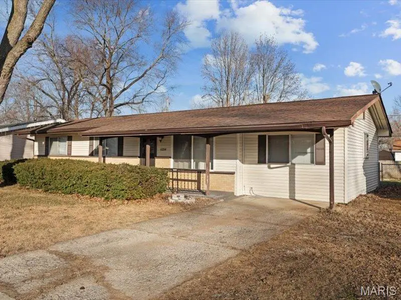 6104 Old Collinsville Road, Fairview Heights, IL 62208 - Image #2