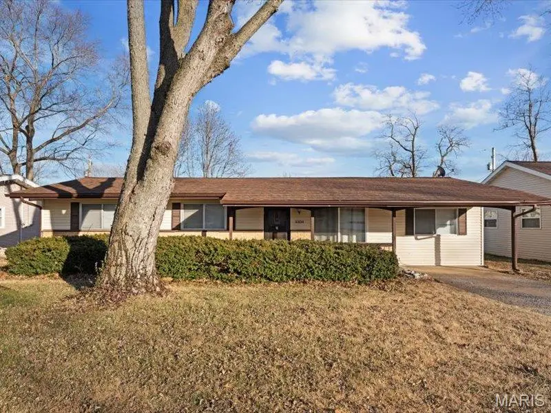 6104 Old Collinsville Road, Fairview Heights, IL 62208 - Image #3