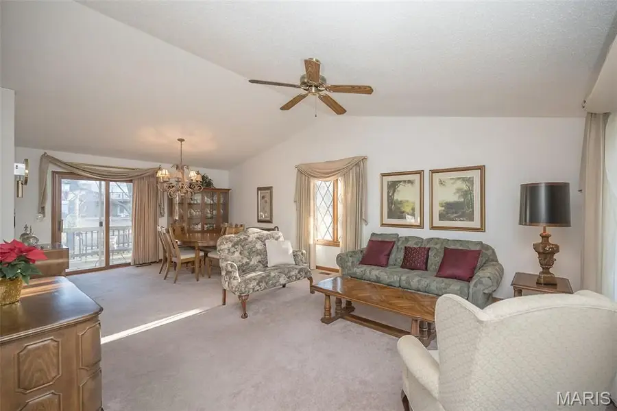 6 Tarpon Court, Florissant, MO 63033 - #3