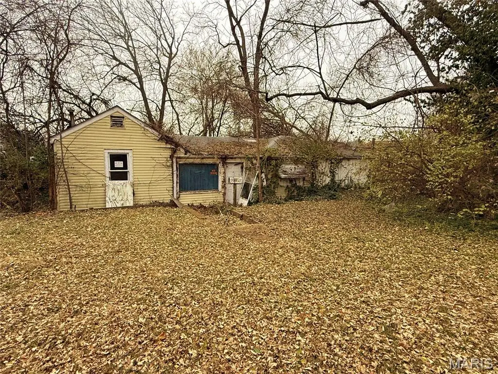 6237 Garfield Avenue, Berkeley, MO 63134 - Image #1