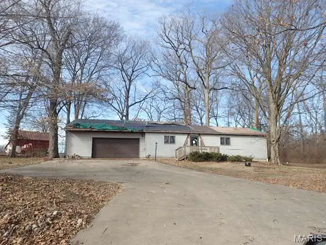 1463 Interurban Circle, Hillsboro, IL 62049 - Image #2