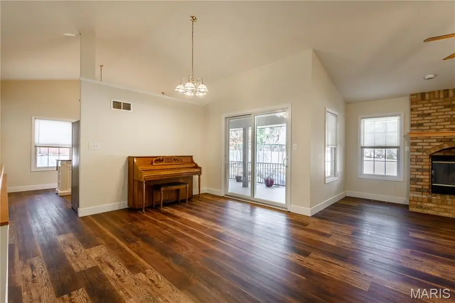 815 Suncrest Drive, Hillsboro, MO 63050 - Image #3