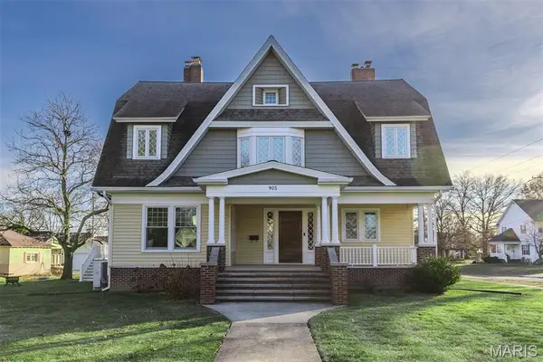 905 E 1st North Street, Carlinville, IL 62626