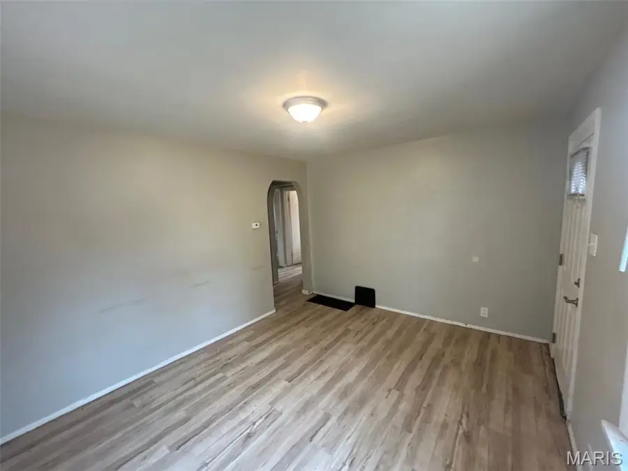 814 Elsworth Place, Saint Louis, MO 63135 - Image #3