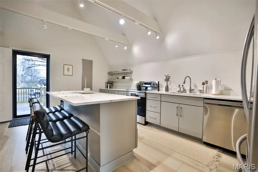 568 Clover Drive, Edwardsville, IL 62025 - Image #3