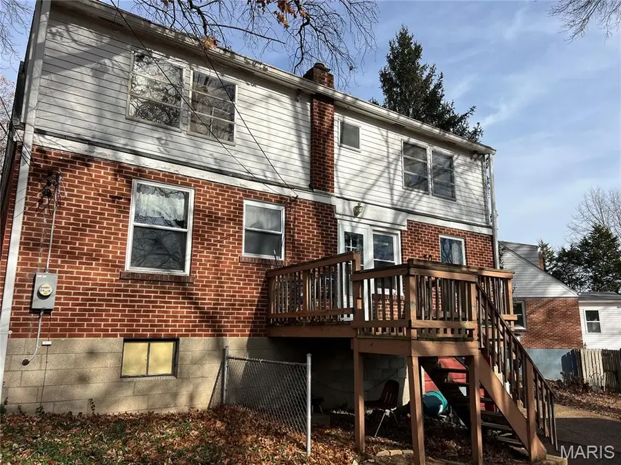 8616 Belhaven Drive, Saint John, MO 63114 - Image #3